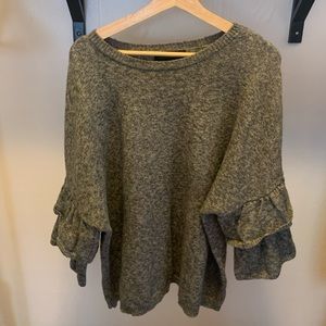 Grey wool sweater with frill sleeves -22/24